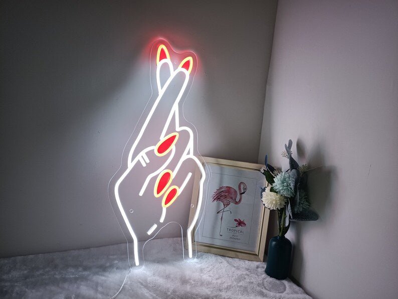Mano fortuna neon - Skizzografico