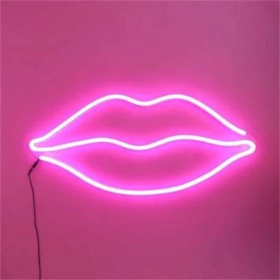 Labbra neon rosa al neon montate su muro con supporto plexiglass e cavo alimentazione 3m
