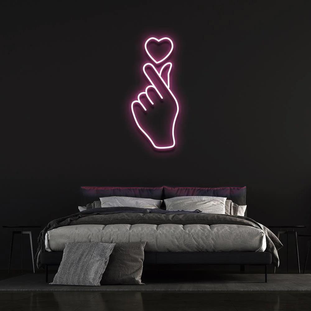 schiocco cuore neon - Skizzografico