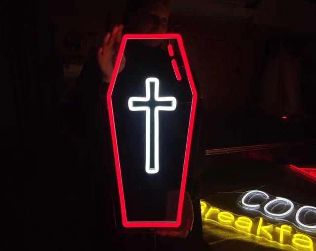 tomba neon - Skizzografico