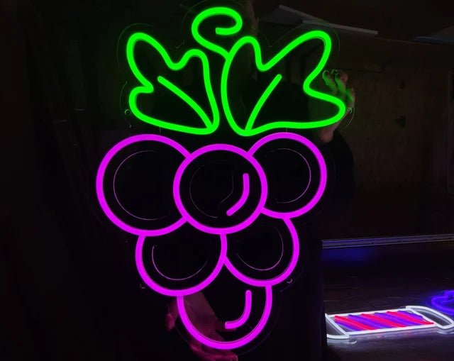 uva Neon - Skizzografico